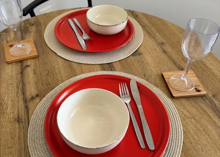 Ammos Tsilivi - Walk To & Town Apartment *