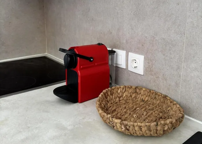Ammos Tsilivi - Walk To & Town Apartment *